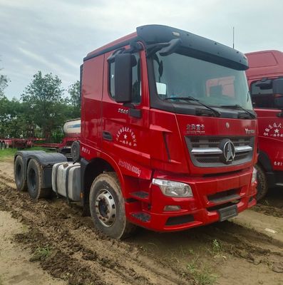 Sinotruk Chassis 6X4 Traktor-Fahrzeug mit hydraulischer Steuerung