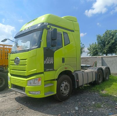 Erste Zahlung Vielseitige FAW Jiefang J6p420HP Diesel-Schwerlastwagen für verschiedene Bedürfnisse