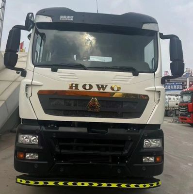 Sinotruk Hydraulic Steering Betonmischer-Chassis für Nutzlastanwendungen von 30 Tonnen