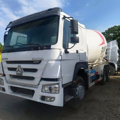 Off-Road Hydraulic Cement Mixer Truck mit individueller Farbe und Leistung von Sinotruk