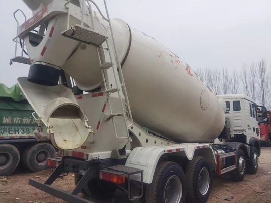 Sinotruk HOWO Zementmischfahrzeug Die perfekte Ergänzung zu Ihrer Baumaschine