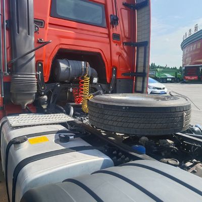 6×4 Antriebsrad Rot Shaanxi Automobil Delong X6000 Diesel Traktionsfahrzeug für Kraftstoffverbrauch