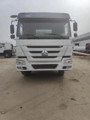 angepasster Sinotruk-Fahrzeug mit hydraulischem Lenkrad-Mischlaster mit Leistungshilfe und Reifen