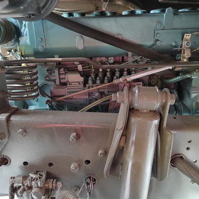 Hydraulische Lenkung und Chassis-Design von Sinotruk 6x4 Traktoren für den industriellen Transport