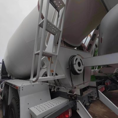 6X4 Nx 8m3 Sinotruk Schwerlastbetonmischer mit 8 Hubraum