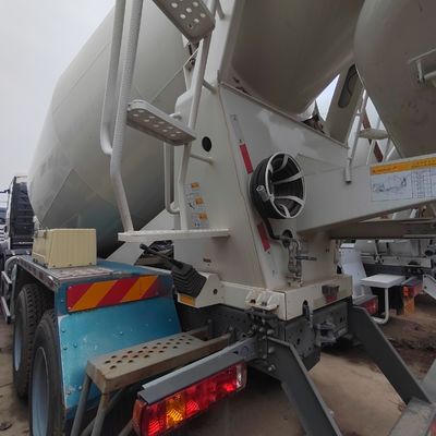 6X4 Nx 8m3 Sinotruk Schwerlastbetonmischer mit 8 Hubraum