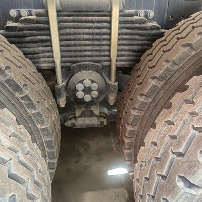 Gebrauchtes Betonmischfahrzeug mit maximaler Leistung von 300-400 PS und 10245x2496x3450 m
