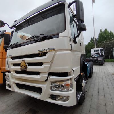 Gebrauchtes HOWO 371HP 6X4 Traktorfahrzeug für den Güterverkehr in Kohlenstoffstahl-Boxmaterial