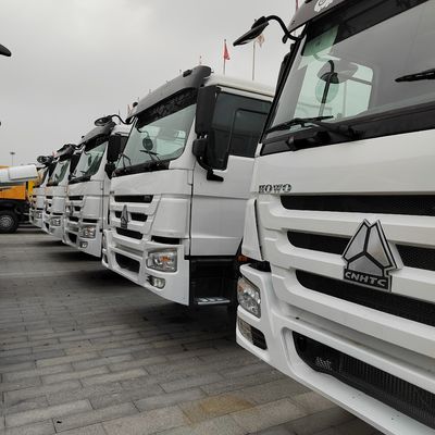 Gebrauchtes HOWO 371HP 6X4 Traktorfahrzeug für den Güterverkehr in Kohlenstoffstahl-Boxmaterial