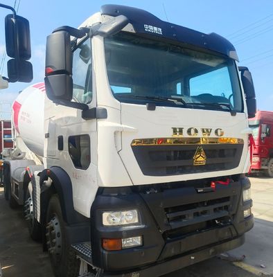 Haowo Schwerlastwagen Mischmaschine Traktor Zementmischmaschine und 6 Monate Kundendienst