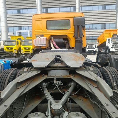 Leistungsstarke Zugkapazität und Verkauf von HOWO371HP6X4 Traktortruck mit Seco-Lieferung