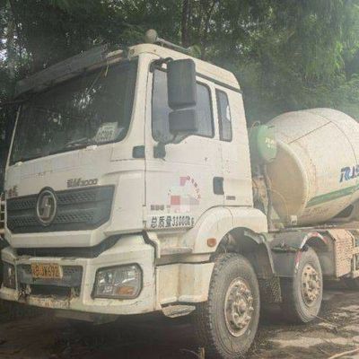 Sinotruk Betonmischer Lkw Hydraulisches Lenken Diesel 12m Sup3 mit CE-Zertifizierung