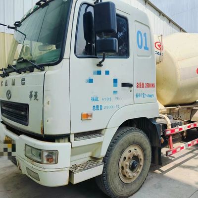 Sinotruk Betonmischer Lkw Hydraulisches Lenken Diesel 12m Sup3 mit CE-Zertifizierung