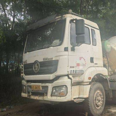 ZZ1257N3647N1 Sinotruk 12m3 Diesel-Baumischler mit Leistungshilfe