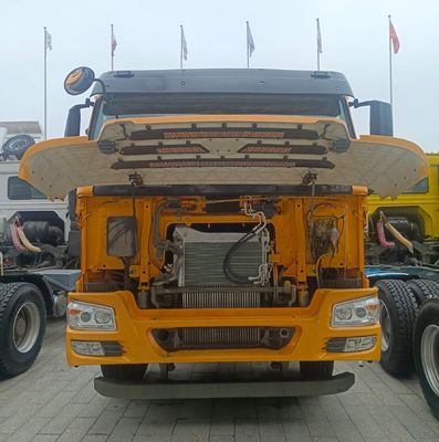 2024 chinesischer schwerer HOWO-Transportwagen, perfekt für raue Gelände und schwere Lasten