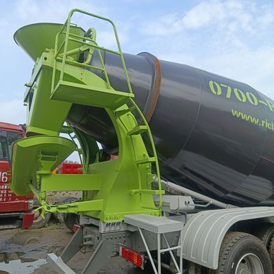 12m3 HOWO professioneller Betonmischer mit Handgetriebe und 380 PS Motor
