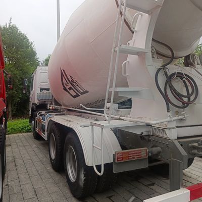 Sinotruk Chassis HOWO 12m3 Selbstbetonmischer für schwere Baumaschinen