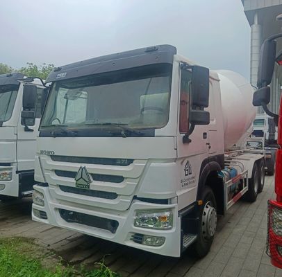 12m3 Betonmischer mit Sinotruk-Chassis und Reifen Dieselkraftstoff Euro 3 Emissionsstandard