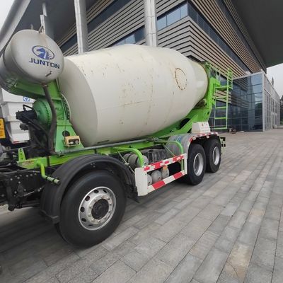 Betonmischmaschine Sinotruk Chassis Agitator Lkw mit Hydrauliklenkung