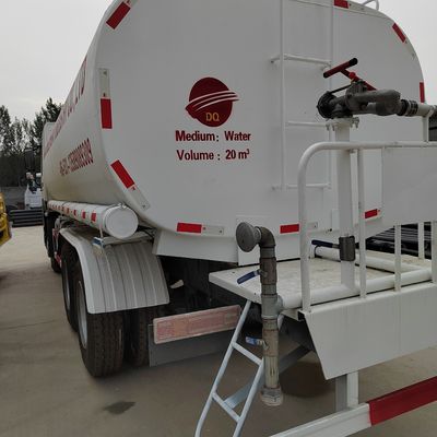 Sinotruk Chassis 20tons Gebraucht HOWO 6X4 Wasserlieferwagen Wasserbehälter Lkw mit Reifen