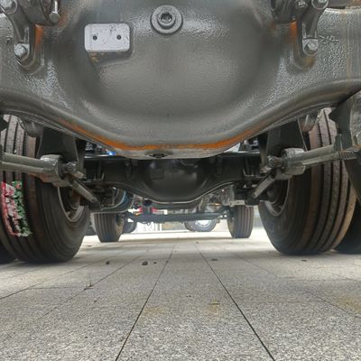 Lastkapazität 31-40 t HOWO6X4 Traktor für alle Wetterbedingungen