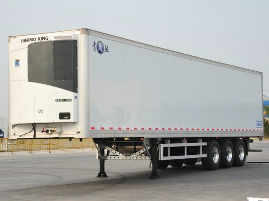 Große Lebensmitteltransporte Sinotruk Chassis Kühlanhänger 8.000kg Bruttogewicht