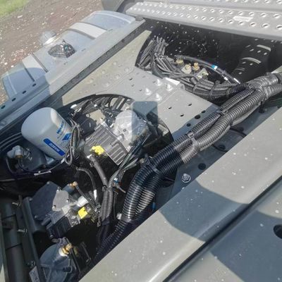 Gebrauchtes schweres Traktor mit Luftfederungssitz und 600L Kraftstoffbehälter