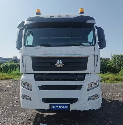Rohrloser, gebrauchtes Schwerlastzüge Traktor Ladungstransportwagen Sitrak mit 600L Kraftstoffkapazität