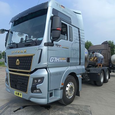Verkauf von Shandeka 630HP 6X4 Gas-Traktor-Fahrzeug für den Güterverkehr