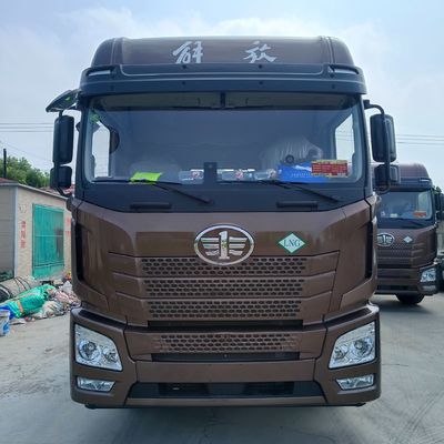 Hohe Nachfrage Jh6 Transport 6X4 Traktoren Lastwagen Gebraucht Dieselfrachtfahrzeuge