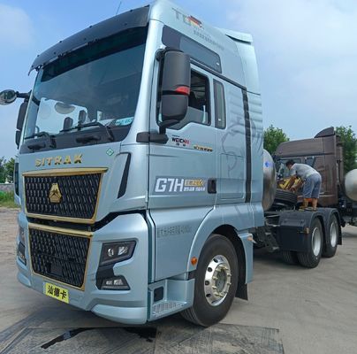 Shandeka 630HP Traktor 6 * 4/4 * 2/6 * 2 8.25m*2.55m*3.96m mit 8.25m*2.55m*3.96m Größe