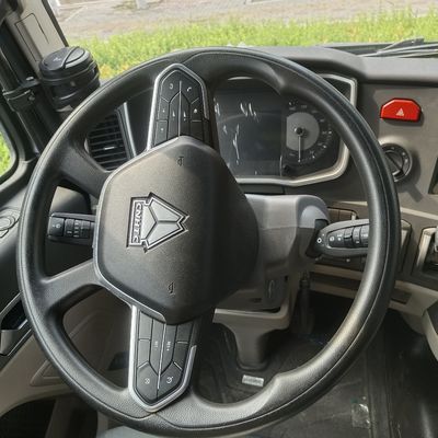 National Heavy Duty Truck HOWO680HP 6X410 Radverbrannte Traktionstransporter 6 Monate Manuelle Getriebe
