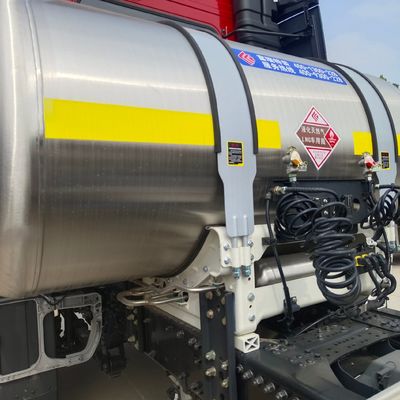 Dongfeng Tianlong Gas 6X4 Traktor mit Euro6 Emissionsstandard für schwere Leistung