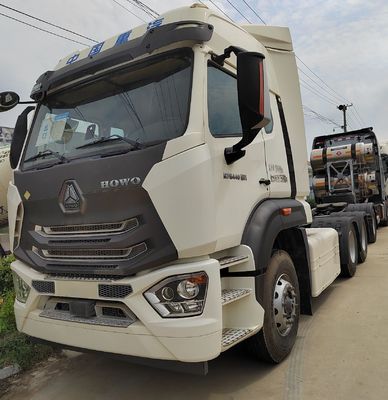 Reifenentwurf Rohrloser kundenspezifischer Second-Hand-Sinotruck Sitrak HOWO 6X4 CNG-Traktor