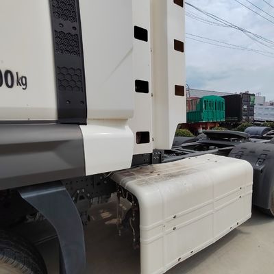 Reifenentwurf Rohrloser kundenspezifischer Second-Hand-Sinotruck Sitrak HOWO 6X4 CNG-Traktor