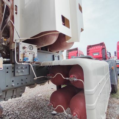 Reifenentwurf Rohrloser kundenspezifischer Second-Hand-Sinotruck Sitrak HOWO 6X4 CNG-Traktor