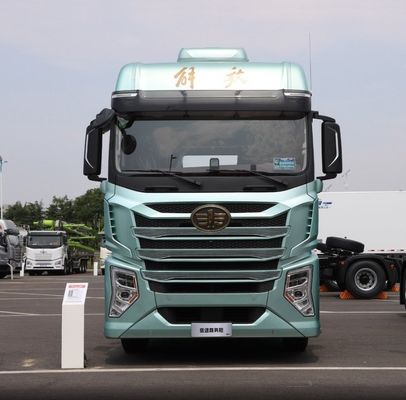 LNG und CNG FAW X6000 Traktor-Lkw mit 580 PS