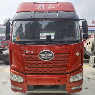 510 PS FAW Jiefang J6p Gas 6X4 und 6X2 Traktionstransporter 7,40 m*2,55 m*3,76 m