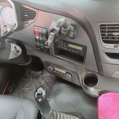 Verkäufe von Reifengas 6X4 Transportfahrzeug mit Handgetriebe und Carbonstahlfrachtbox