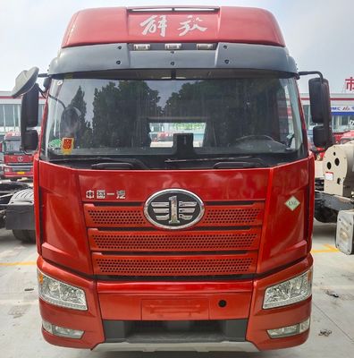 Kraftfahrzeug mit Motor mit 510 PS Gas 6X4 Traktor für den Transport schwerer Güter zu niedrigem Preis