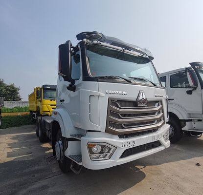 Material aus Kohlenstoffstahl HOWO Dauerhafter Traktor Gebrauchtwagen 6500.000kg Paket Bruttogewicht