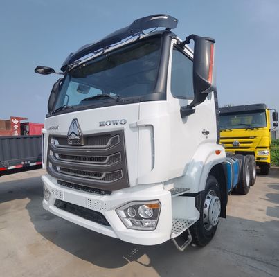 Sinotruk HOWO Auman Traktor Treibstoffbehälter hohe Pferdestärke 351-450 PS Schleppwagen