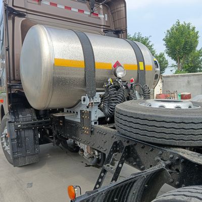 630 PS Gas-Traktor-Fahrzeug 4*2 mit Sinotruk-Fahrwerk und &gt; 8 L Motorkapazität