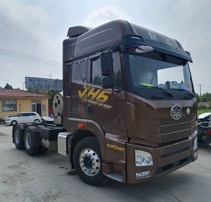Nationaler Schwerlastwagen LNG-Traktor Transportfahrzeug mit Rohrlosreifenkonstruktion