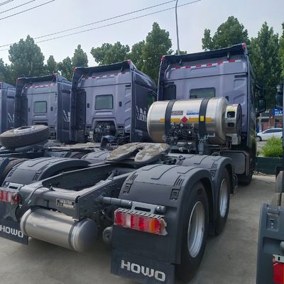 Anpassung 2024 Light HOWO LNG Gas Traktion Truck 6 * 4/4 * 2/6 * 2 480 PS bis 700 PS