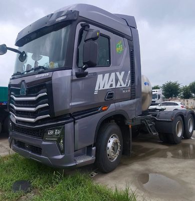 2024 HOWO 6X4/4X2LNG540HP Automatisches Getriebe Traktionstransportfahrzeug zum Verkauf