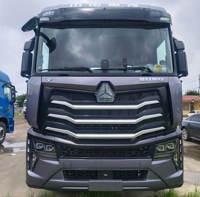 Anpassung 2024 Schwerlastwagen HOWO 540HP 6X4/10 Rad Traktion Transport Lkw Kopf Lkw