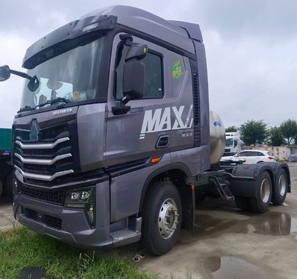 Rohrloser Reifenentwurf 2024 Schwerlastfahrzeug HOWO540HP 6X4/10 Räder