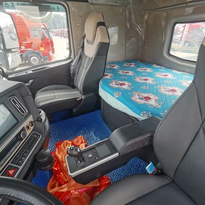 Zuverlässige Wd615.47/87/69 Motorenkomponenten für HOWO Traktortruck 6X4 bei 2200/Min