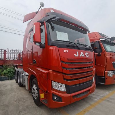 JAC 6X4 Lkw mit 600L Kraftstofftank Rohrloser Reifenentwurf 351-450 PS
